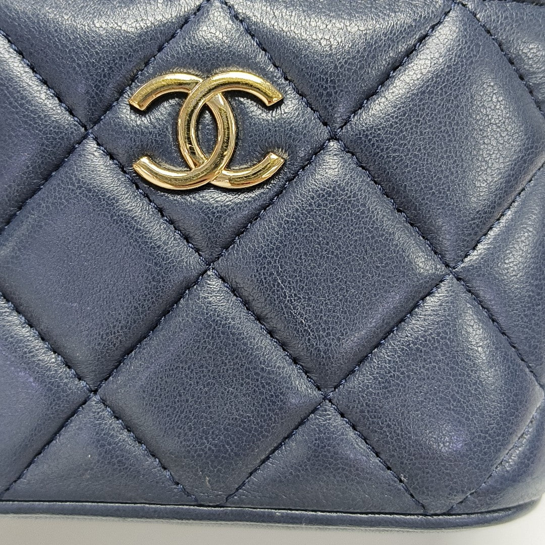VINTAGE COSMETIC BAGS Quilted Lambskin Blue