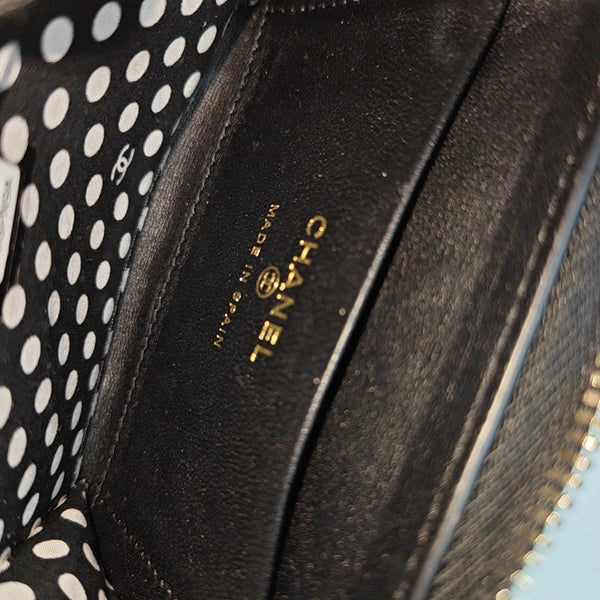 CHANEL 19 Small Quilted Lambskin Black Wallet