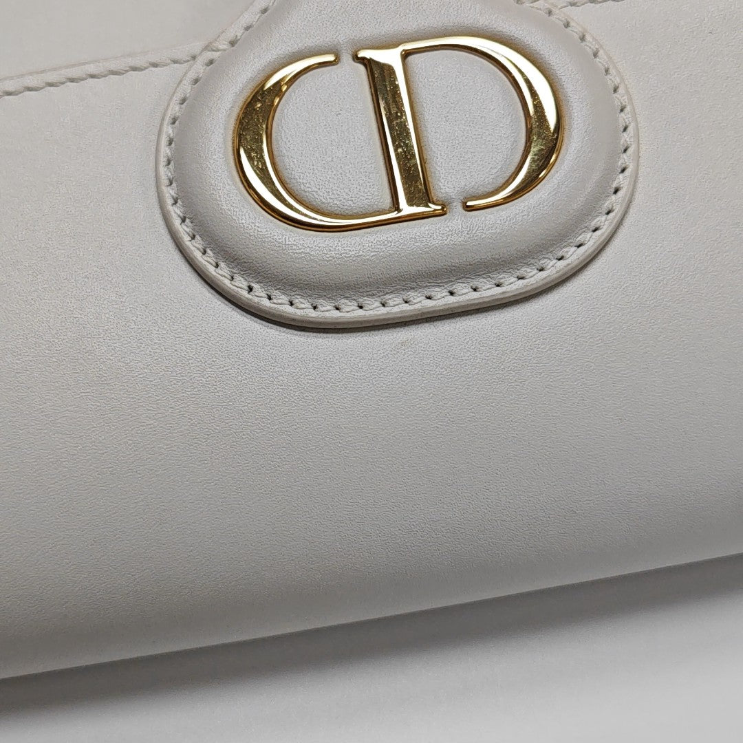Bobby Medium Calfskin White