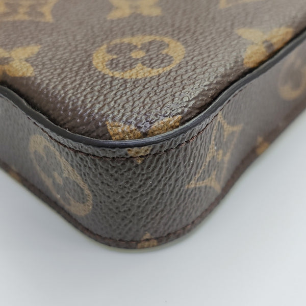 SARAH Monogram Coated Canvas Brown