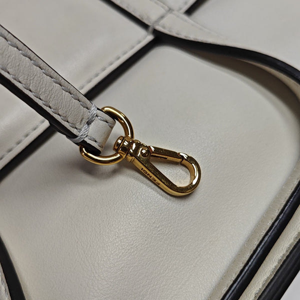 Flip Calfskin White