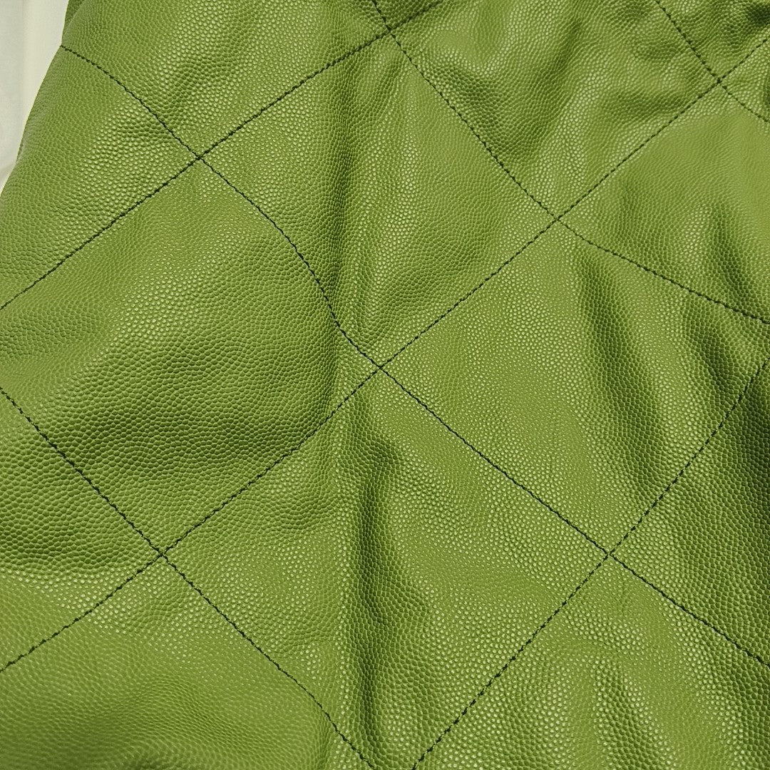 CHANEL 22 Small Quilted Calfskin Green