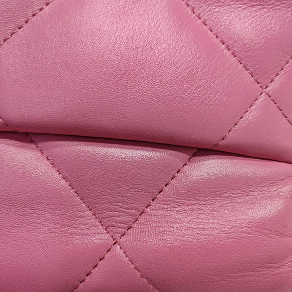 CHANEL 19 Small Quilted Lambskin Red
