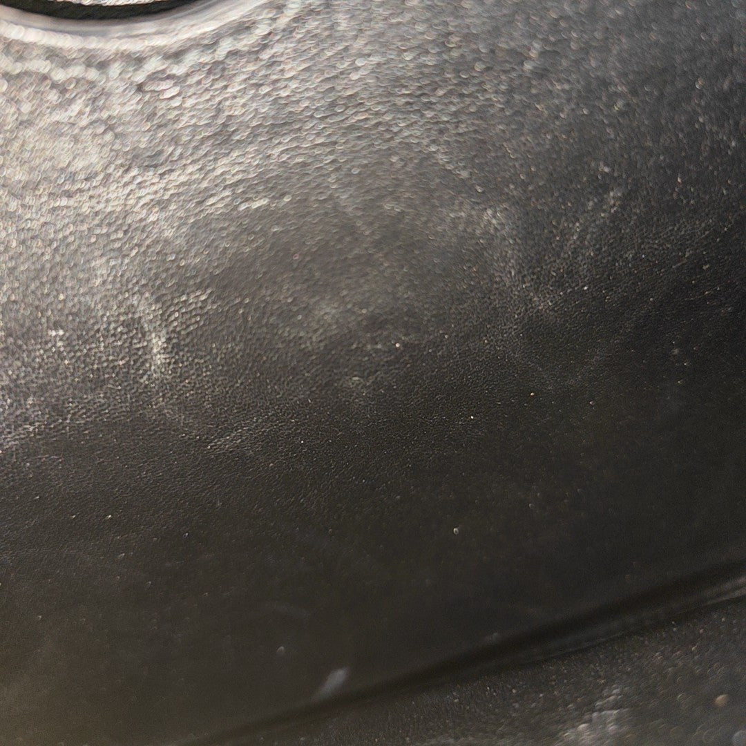 B. Calfskin Black