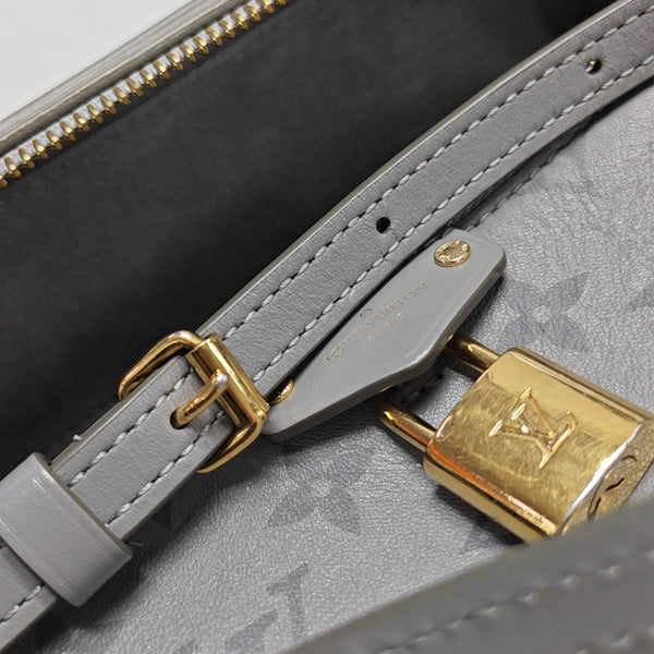 Vanity Chain Pouch PM Monogram Calfskin Gray