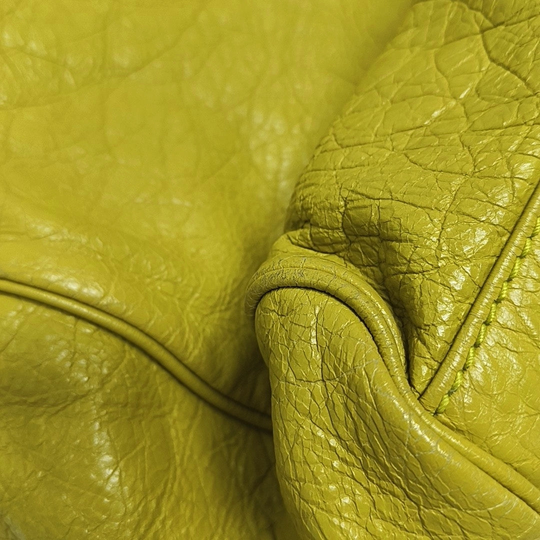 Authenticated pre-owned  Classic City Lambskin Green - Tote Bag at Looply