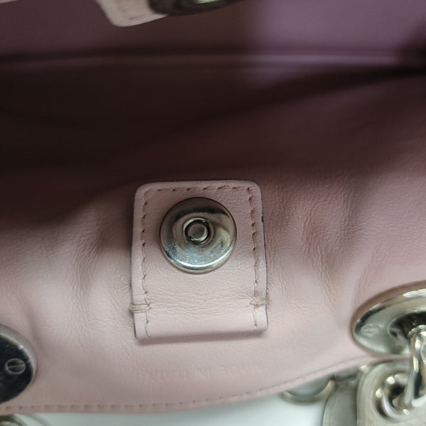 Authenticated pre-owned  Diorissimo Calfskin Beige - Tote Bag at Looply
