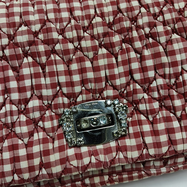 Bolso bandolera de tela acolchada rojo