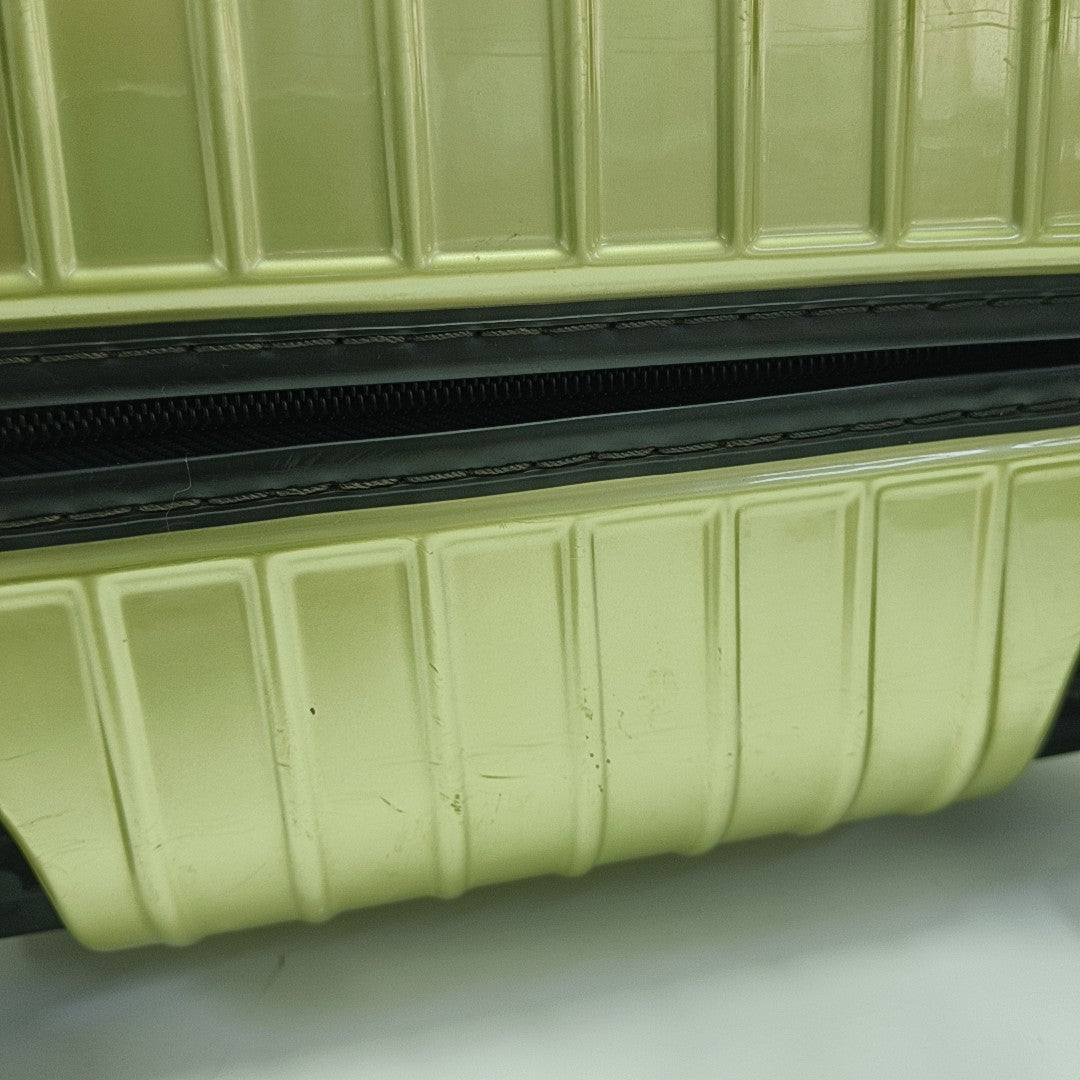 Special Material Luggage Green