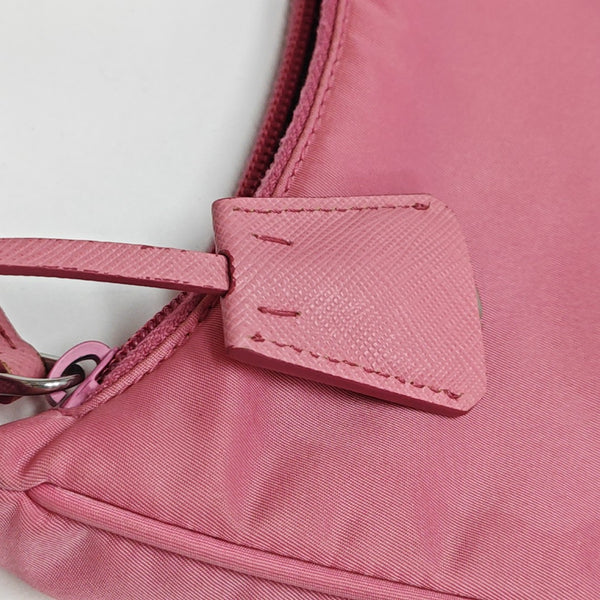 Re-Edition2000 Mini Nylon Red