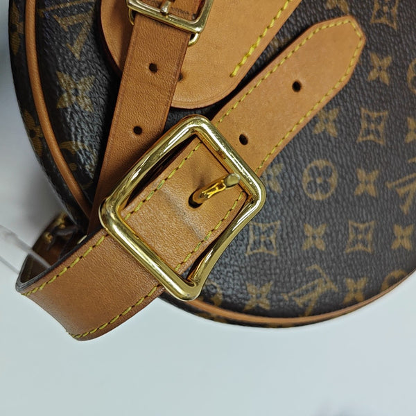 BOITE CHAPEAU PM Monogram Coated Canvas Brown