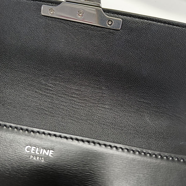 TRIOMPHE Small Calfskin Black