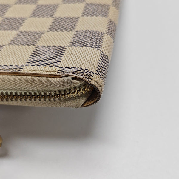 ZIPPY Damier Azur Coated Canvas White Wallet