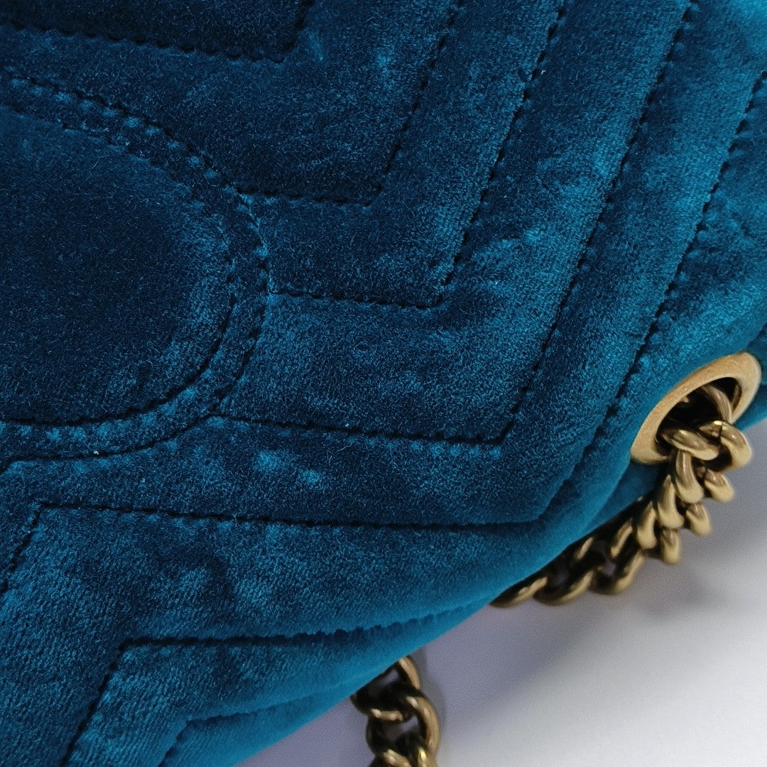 GG Marmont Medium Quilted Velvet Blue
