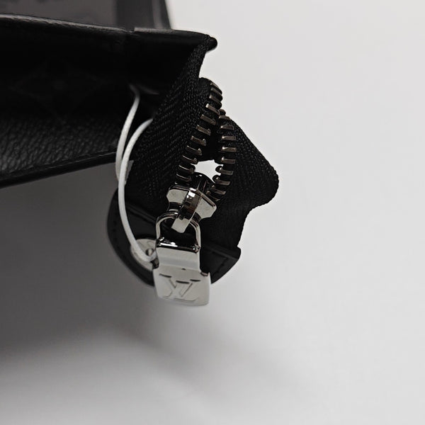 Pochette Voyag MM Monogram Coated Canvas Gray