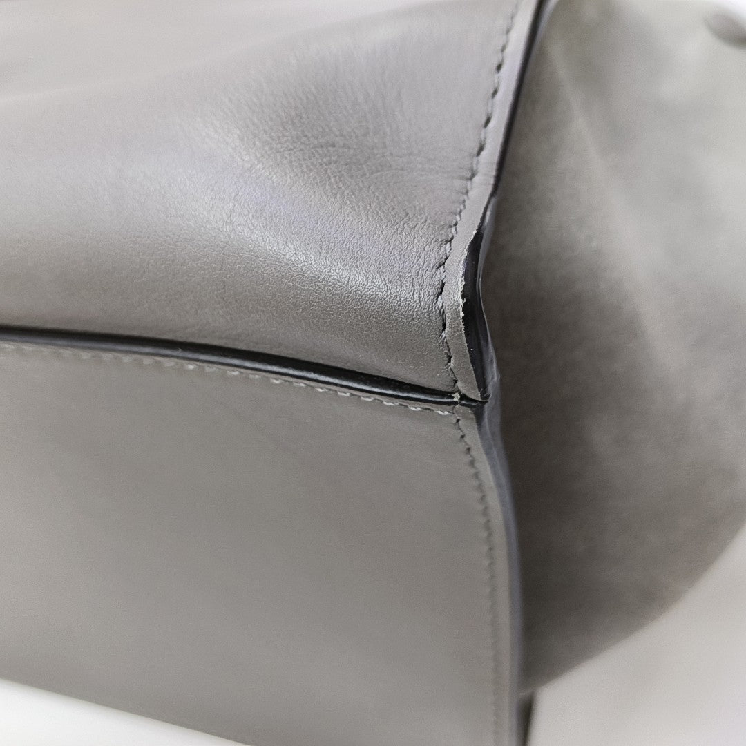 TRAPEZE Medium Suede Gray