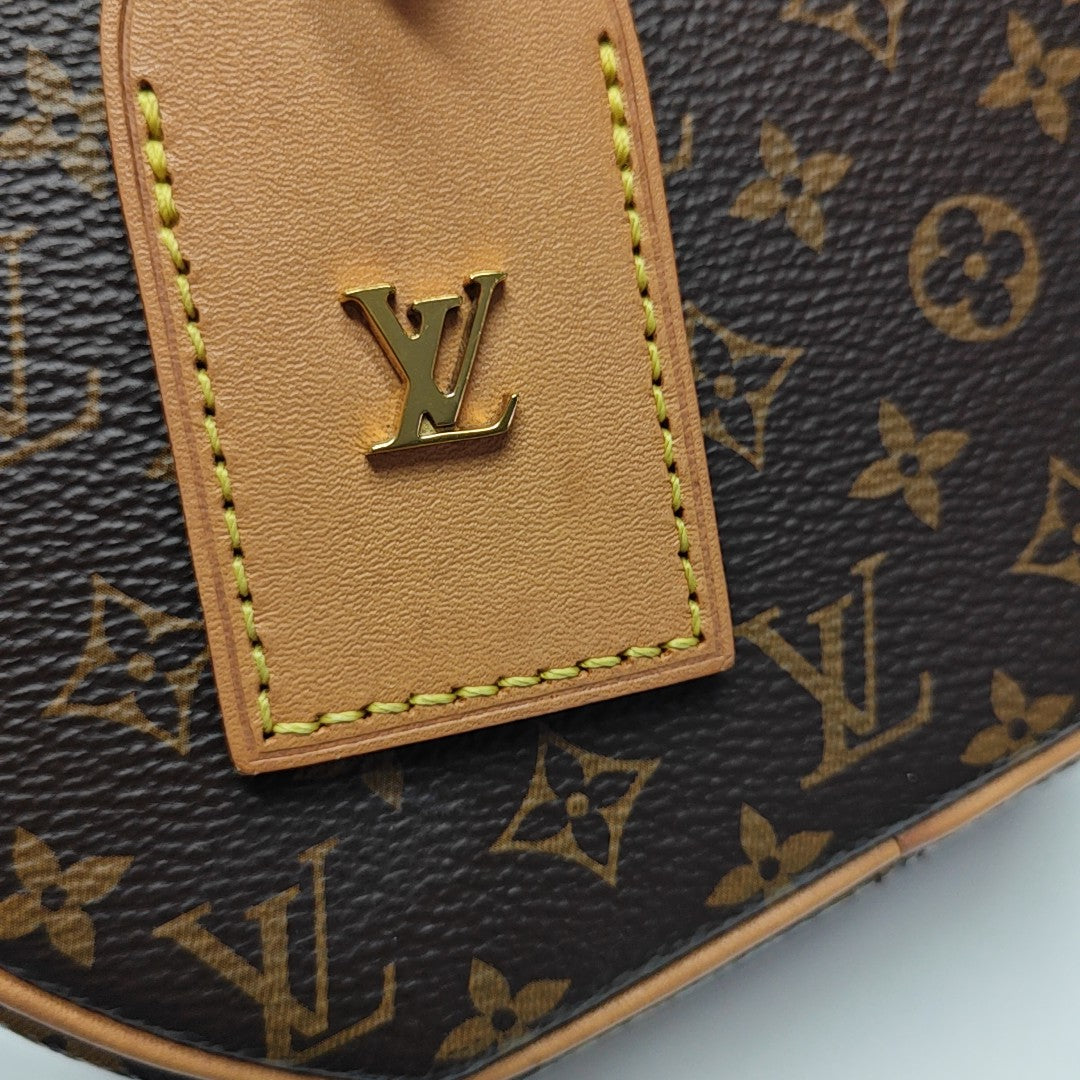 BOITE CHAPEAU PM Monogram Coated Canvas Brown