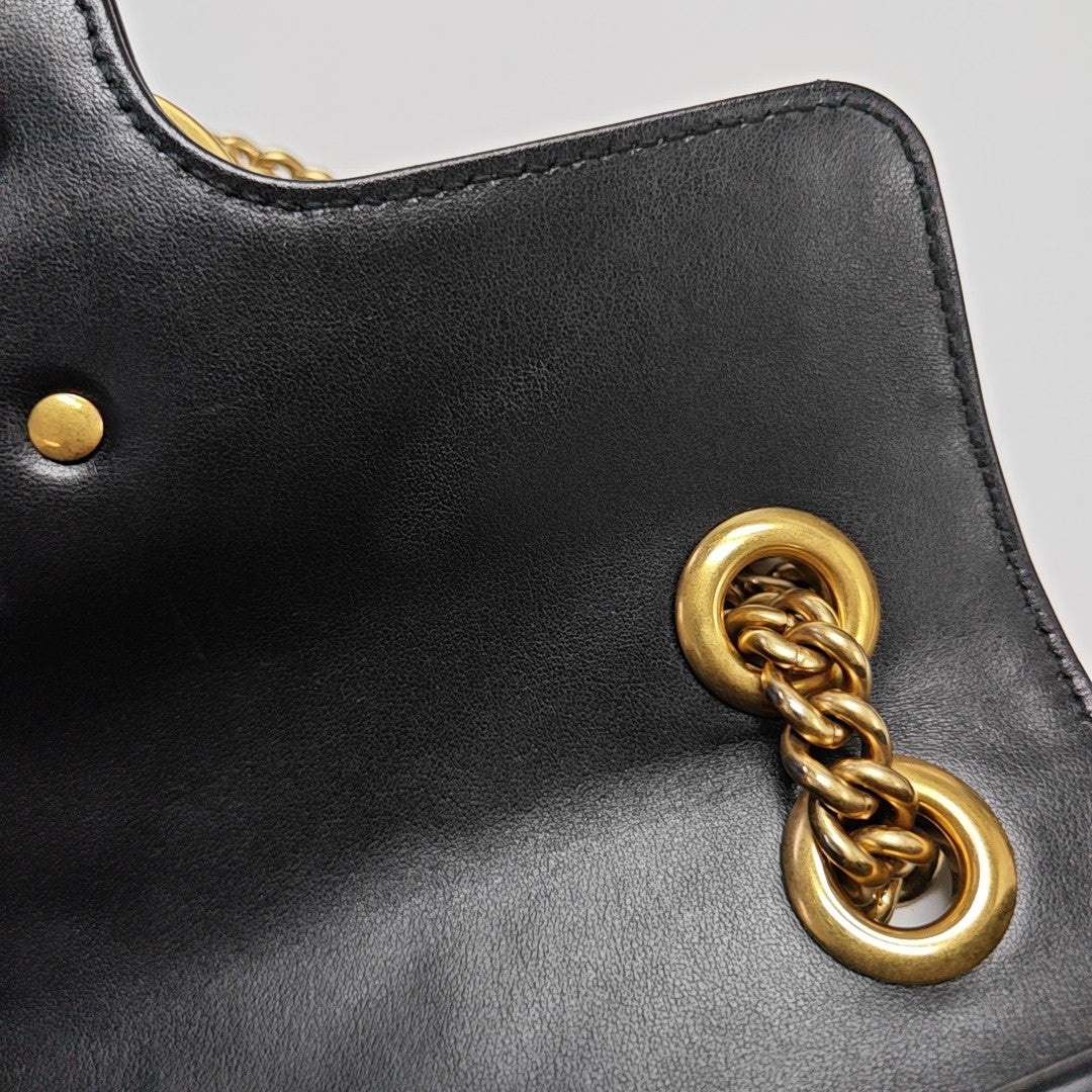GG Marmont Small Quilted Calfskin Black