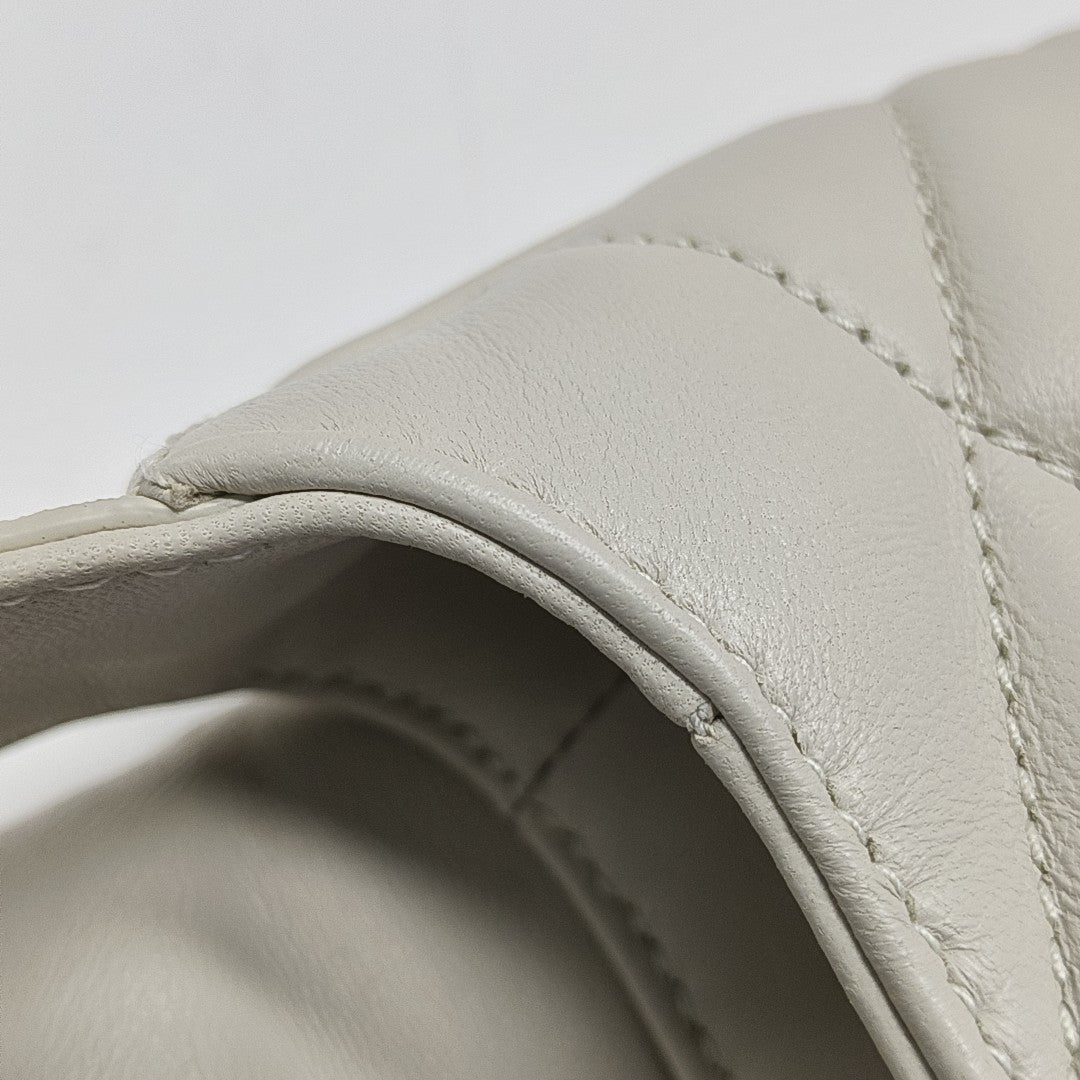 LE 57 Quilted Lambskin White