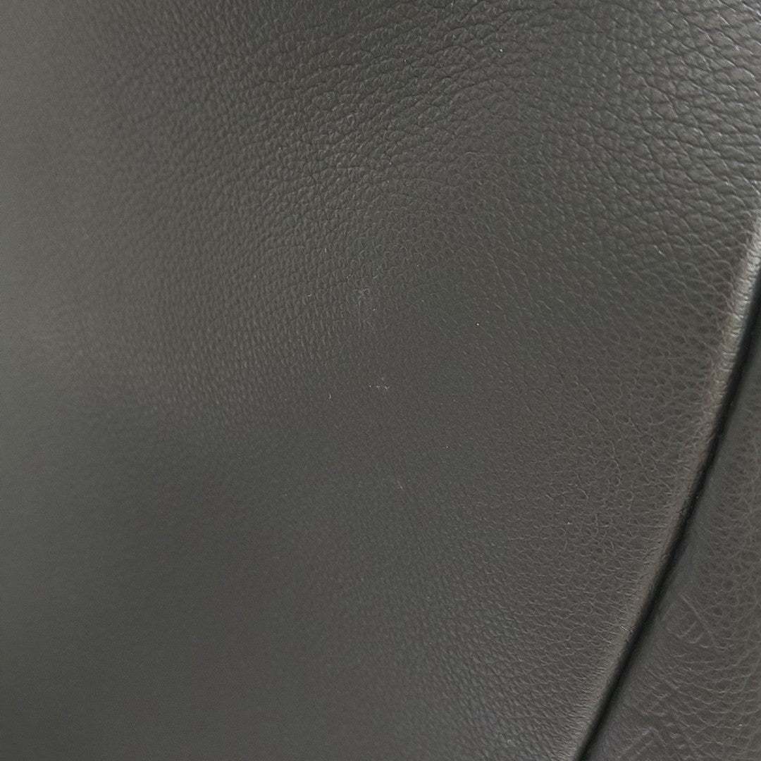 DISCOVERY Monogram Calfskin Black