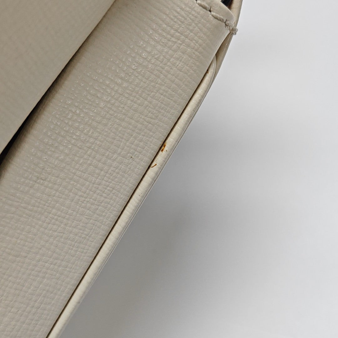 Stud Sign Calfskin White