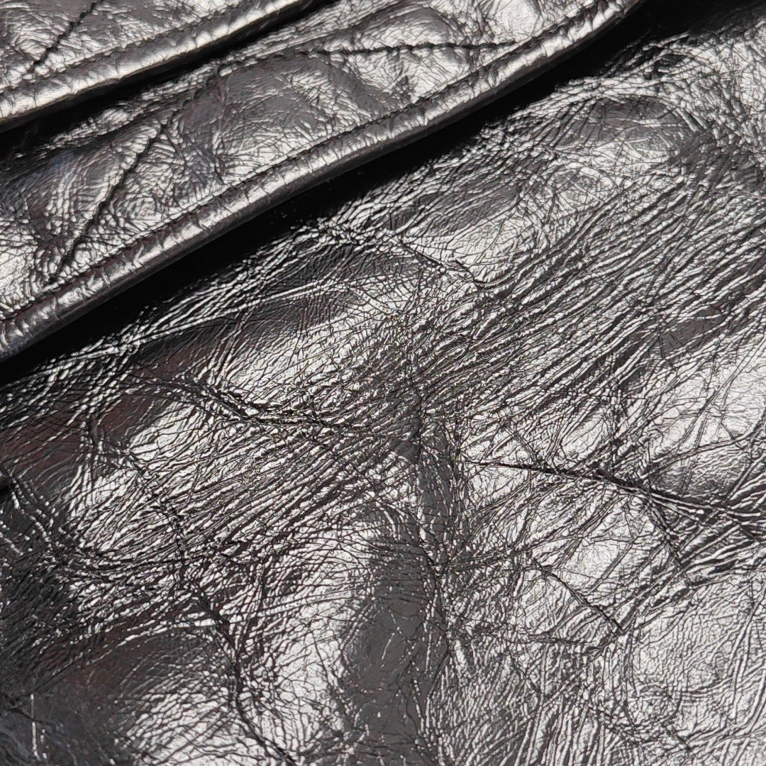 NIKI Medium Chevron Calfskin Black