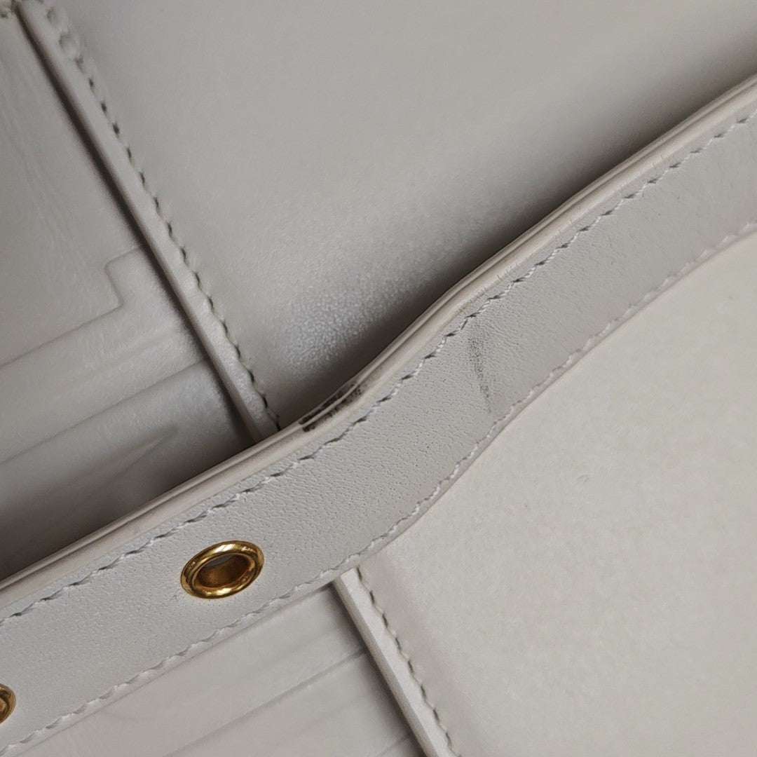 30 Montaigne Calfskin White