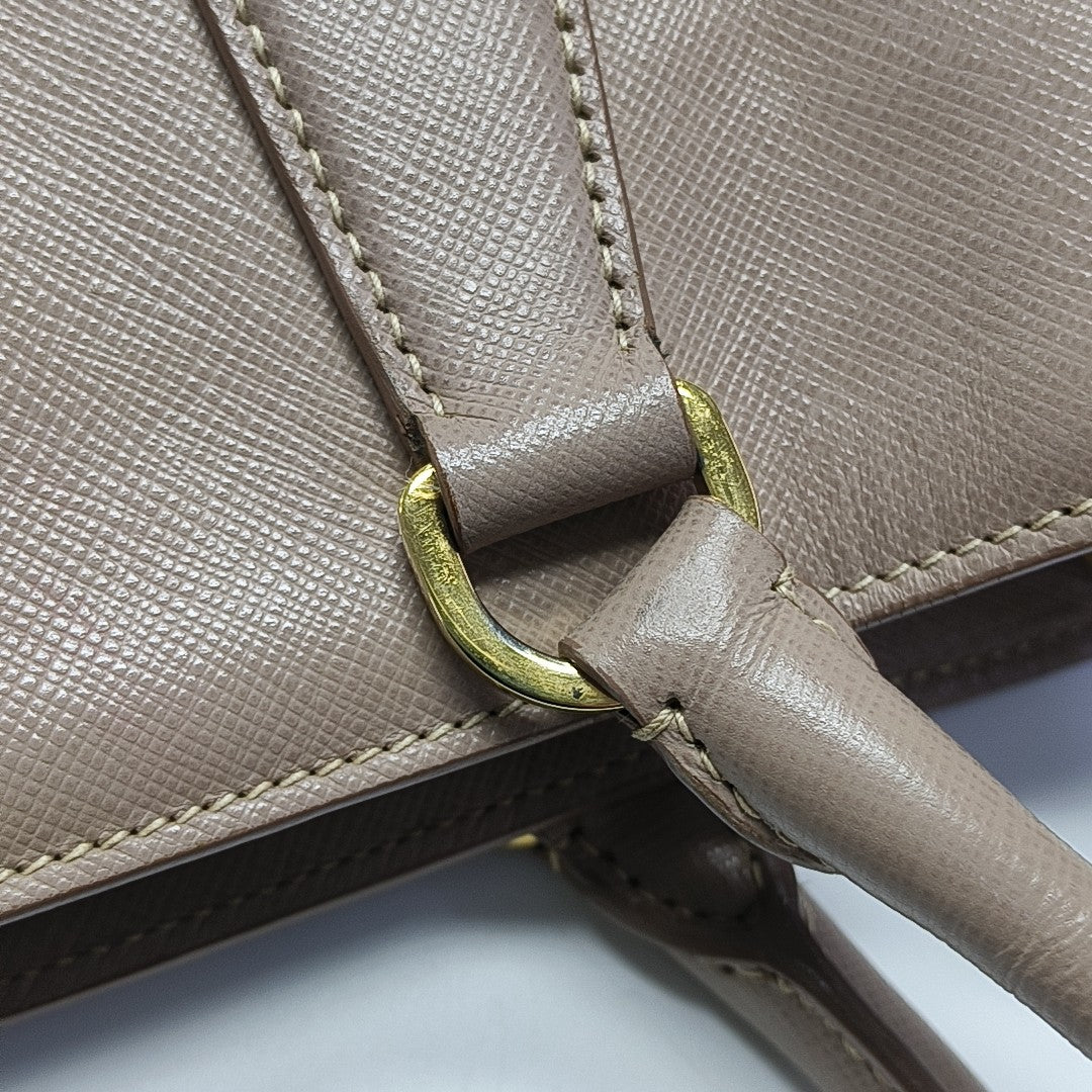 Galleria Medium Saffiano Calfskin Beige