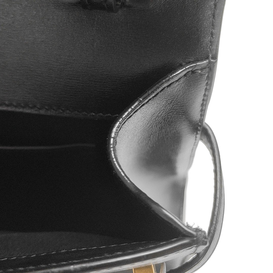 MANHATTAN Medium Calfskin Black
