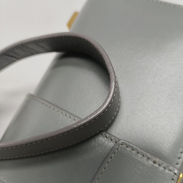 30 Montaigne Calfskin Gray
