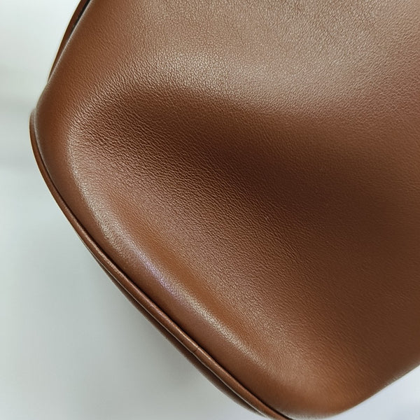 BUCKET 16 Calfskin Brown