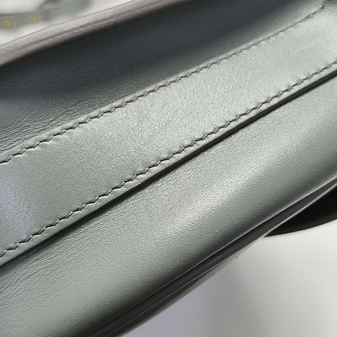 Bobby Medium Calfskin Blue