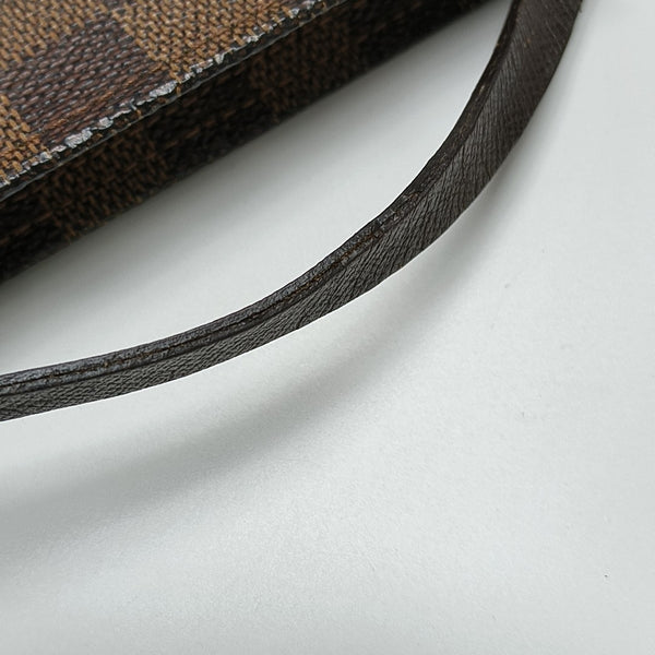 TROUSSE MAKE UP Damier Ebene Coated Canvas Brown
