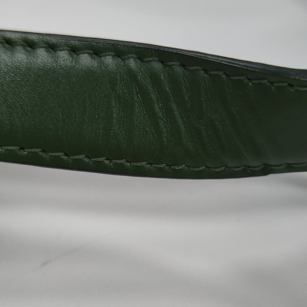 TRIOMPHE Medium Calfskin Green