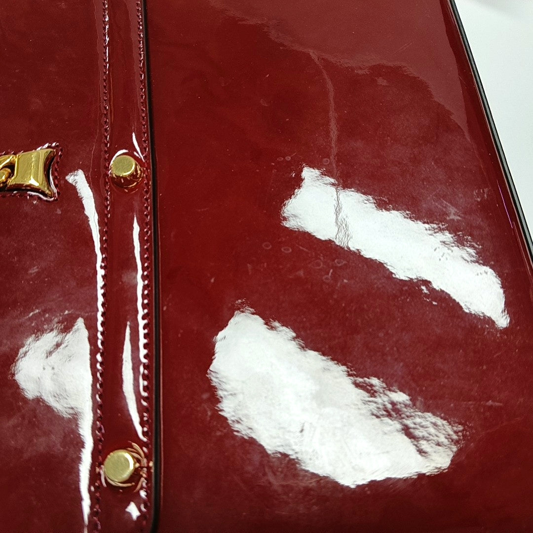 Authenticated pre-owned  Sylvie 1969 Patent Leather Red - Shoulder Bag at Looply