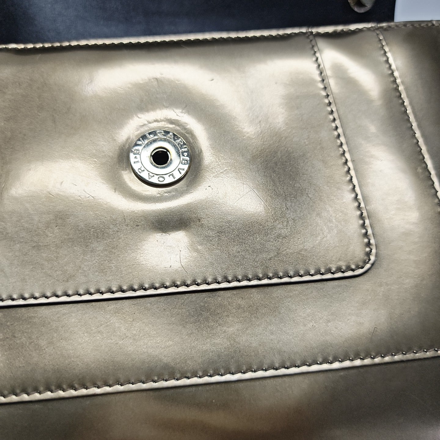 SERPENTI FOREVER Medium Calfskin Beige