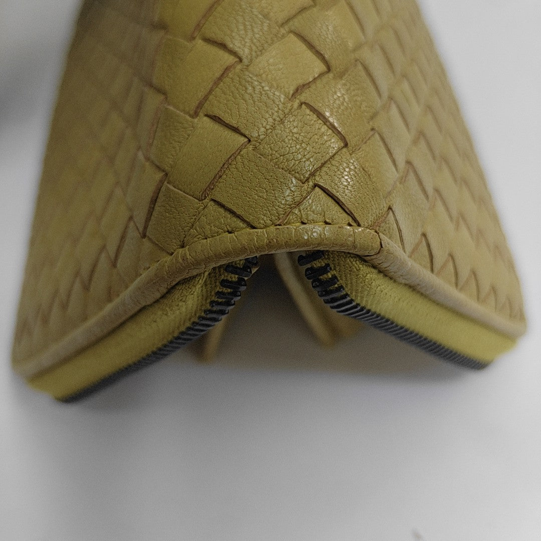 Calfskin Clutch Green