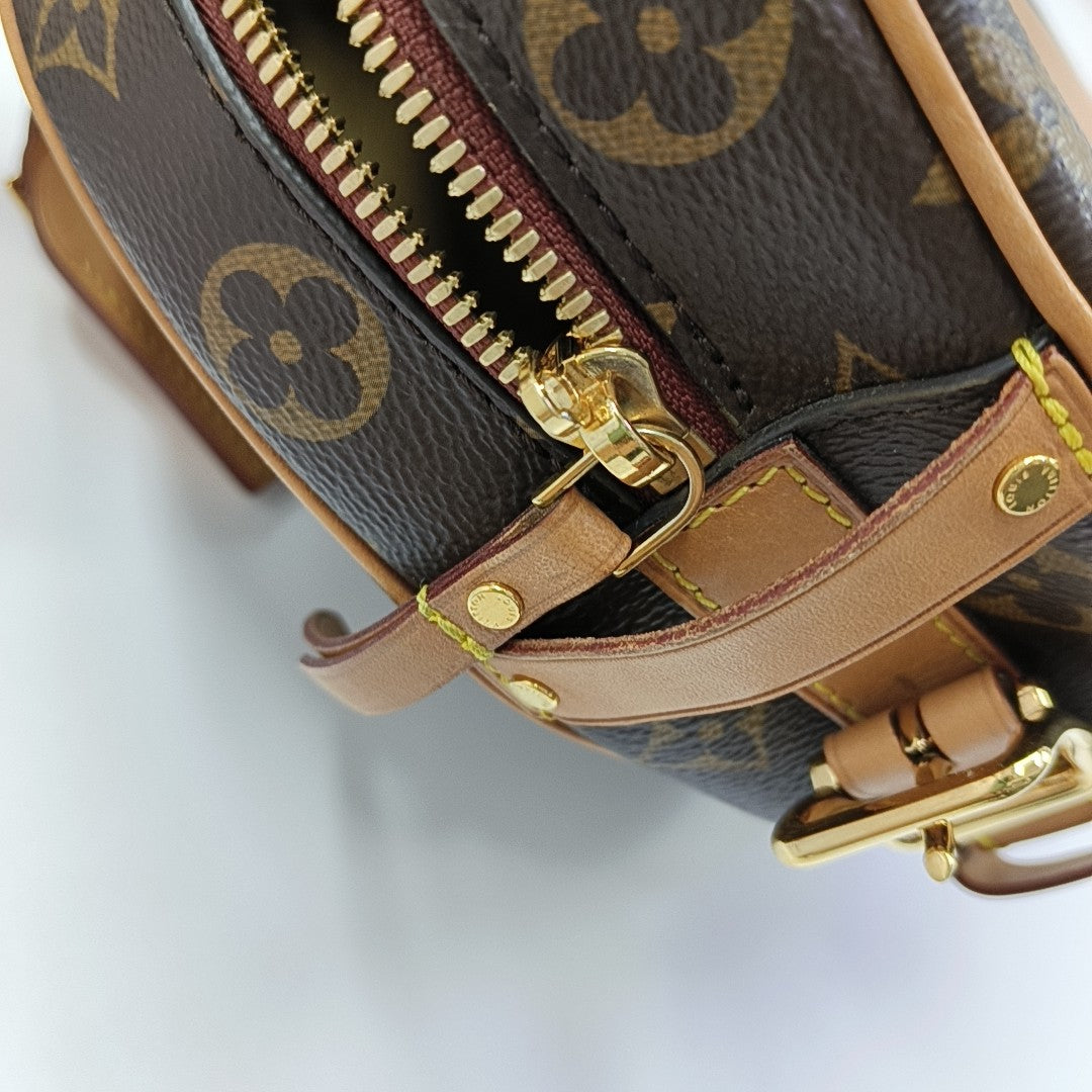 BOITE CHAPEAU MM Monogram Coated Canvas Brown