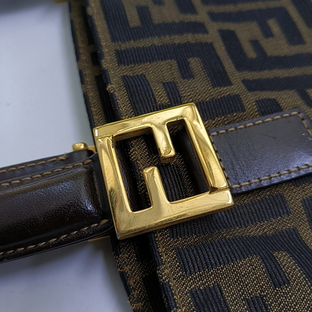 Canvas Brown