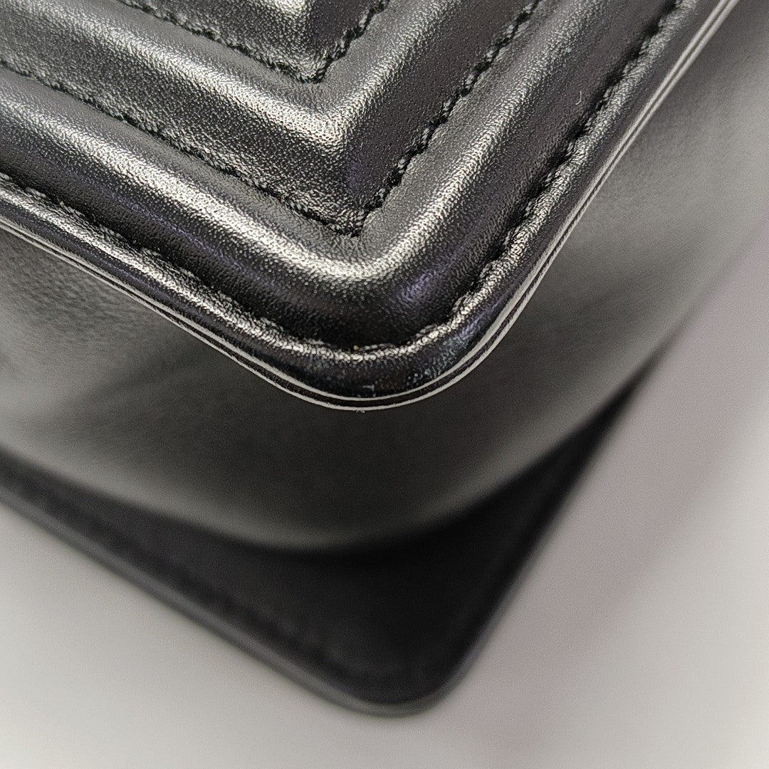 BOY CHANEL Medium Quilted Calfskin Black