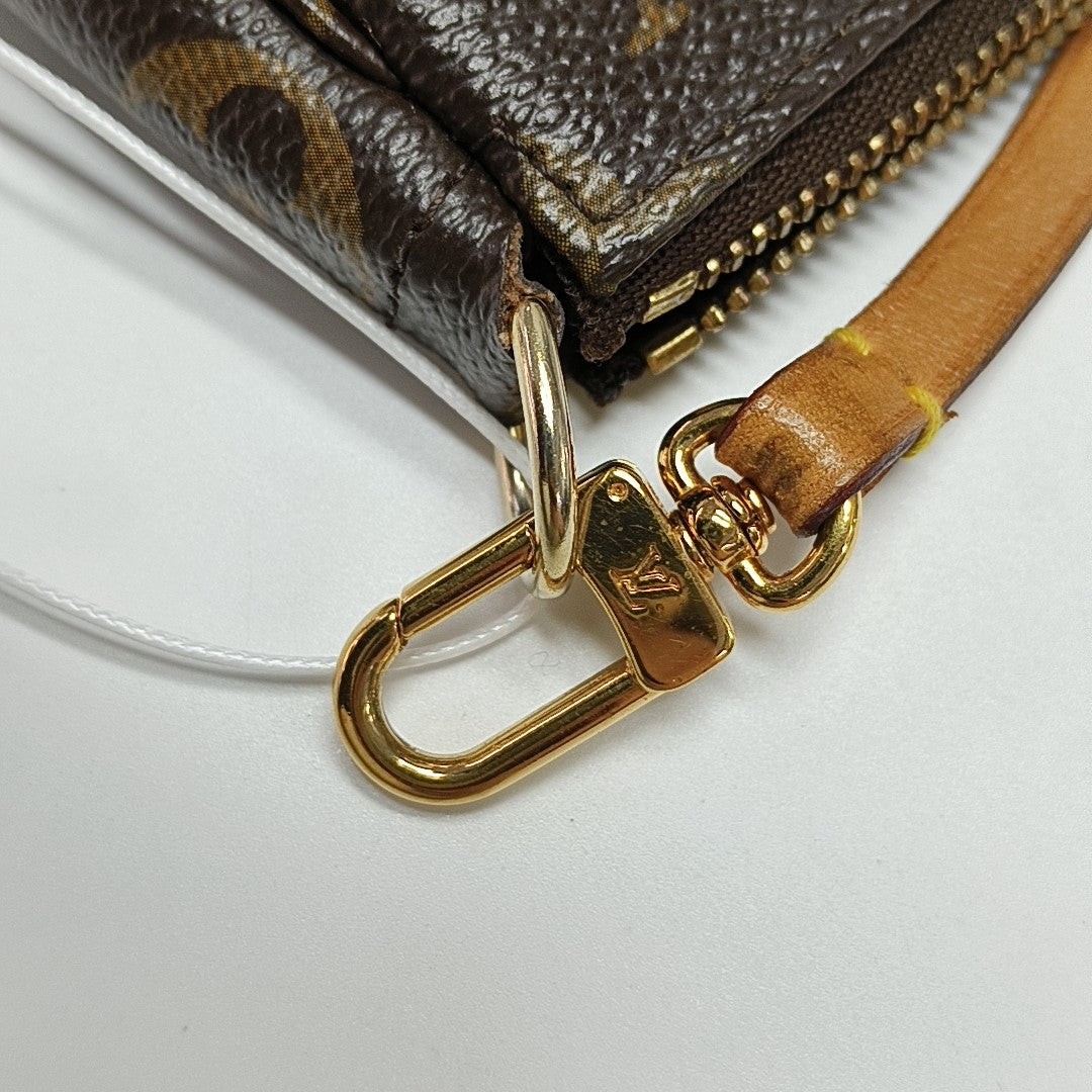 ACCESSOIRES Monogram Coated Canvas Brown