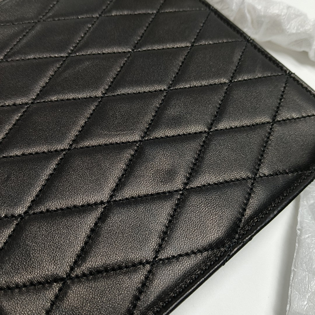 LE MAILLON Quilted Lambskin Black