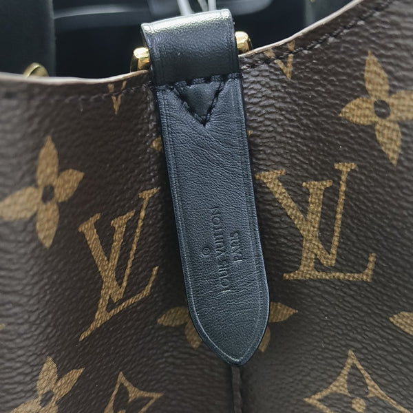 NÉONOÉ MM Monogram Coated Canvas Brown
