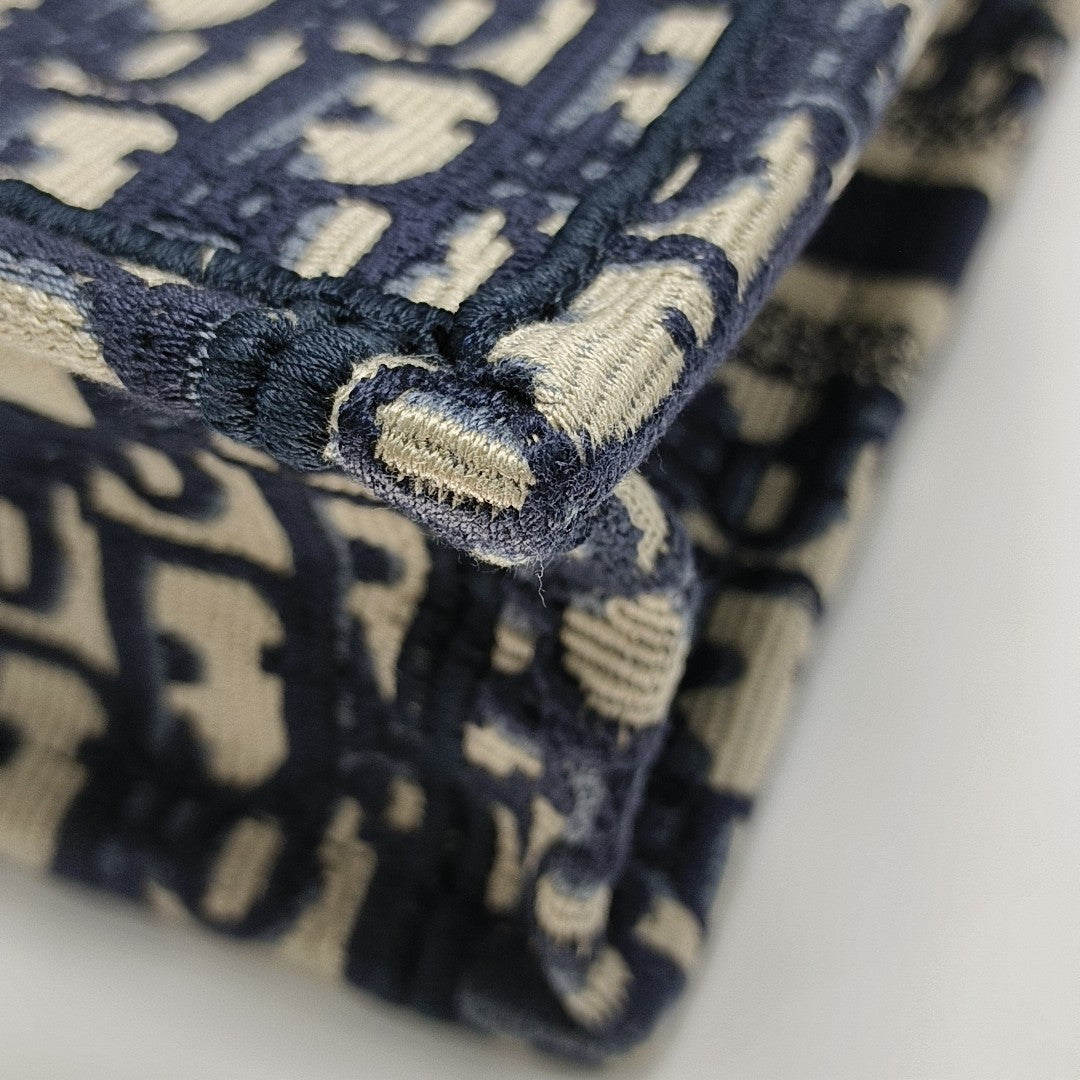 Book Tote Oblique Fabric Beige