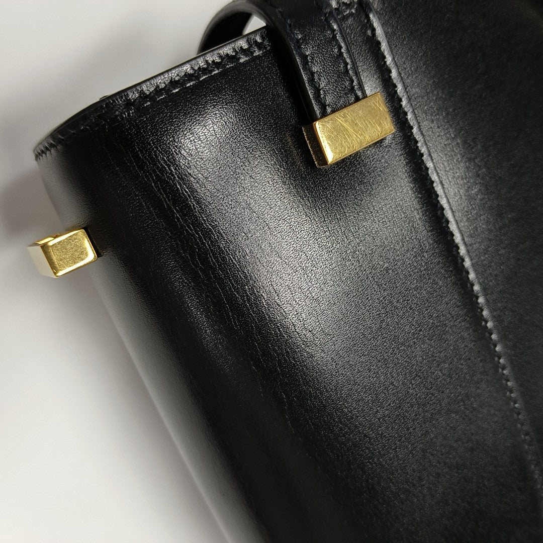MANHATTAN Mini Calfskin Black