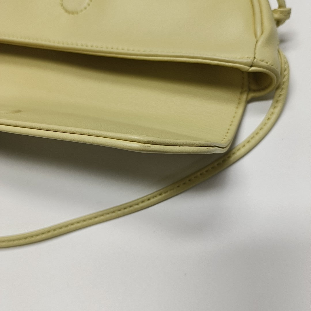 TRIANGLE Calfskin Yellow