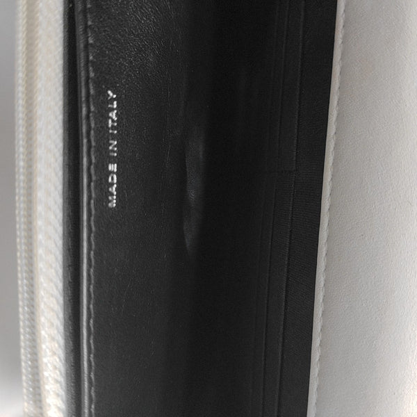 CHANEL 19 WOC Quilted Calfskin White