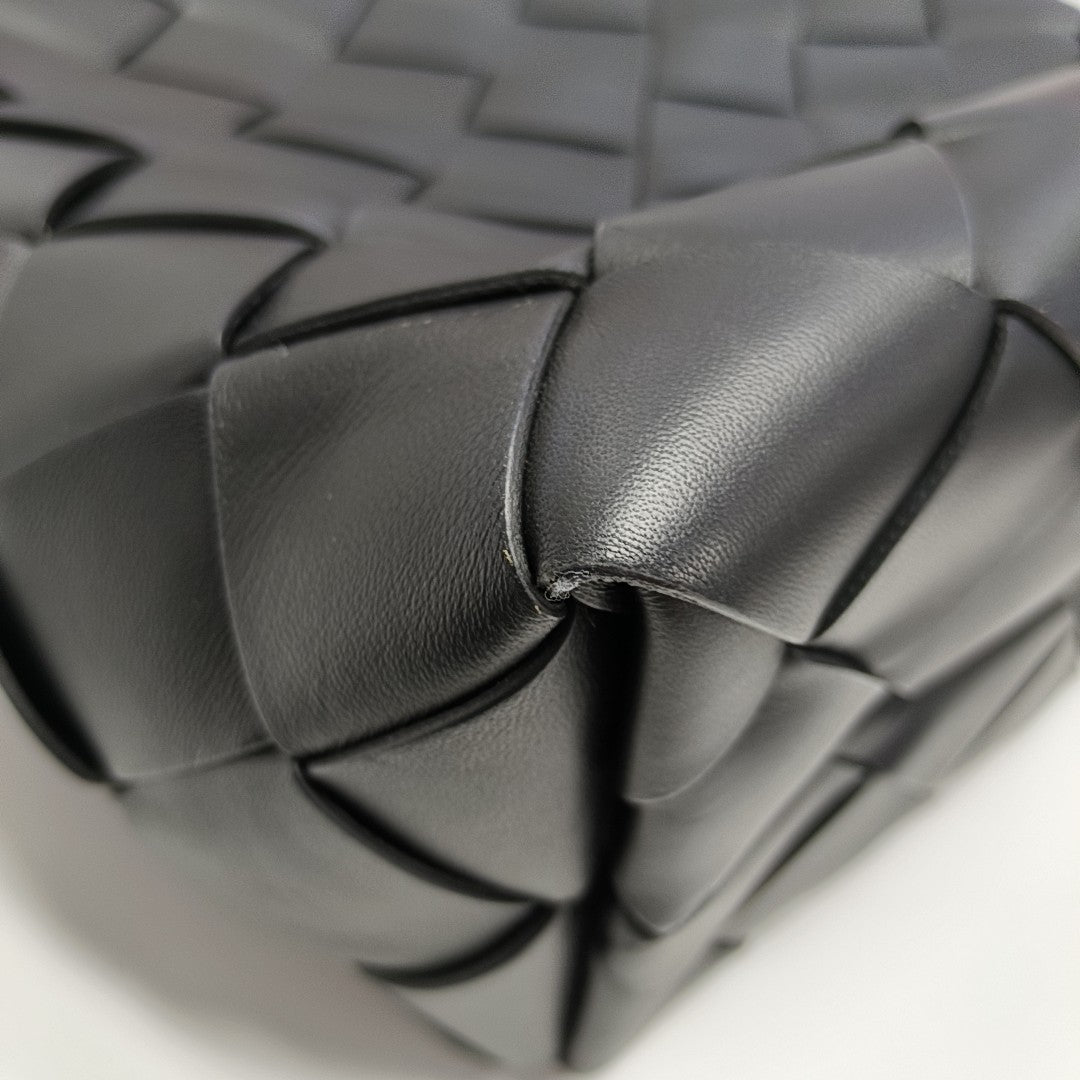Cabat Medium Lambskin Black