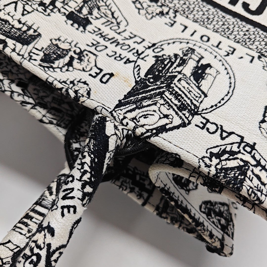 Book Tote Medium Canvas White