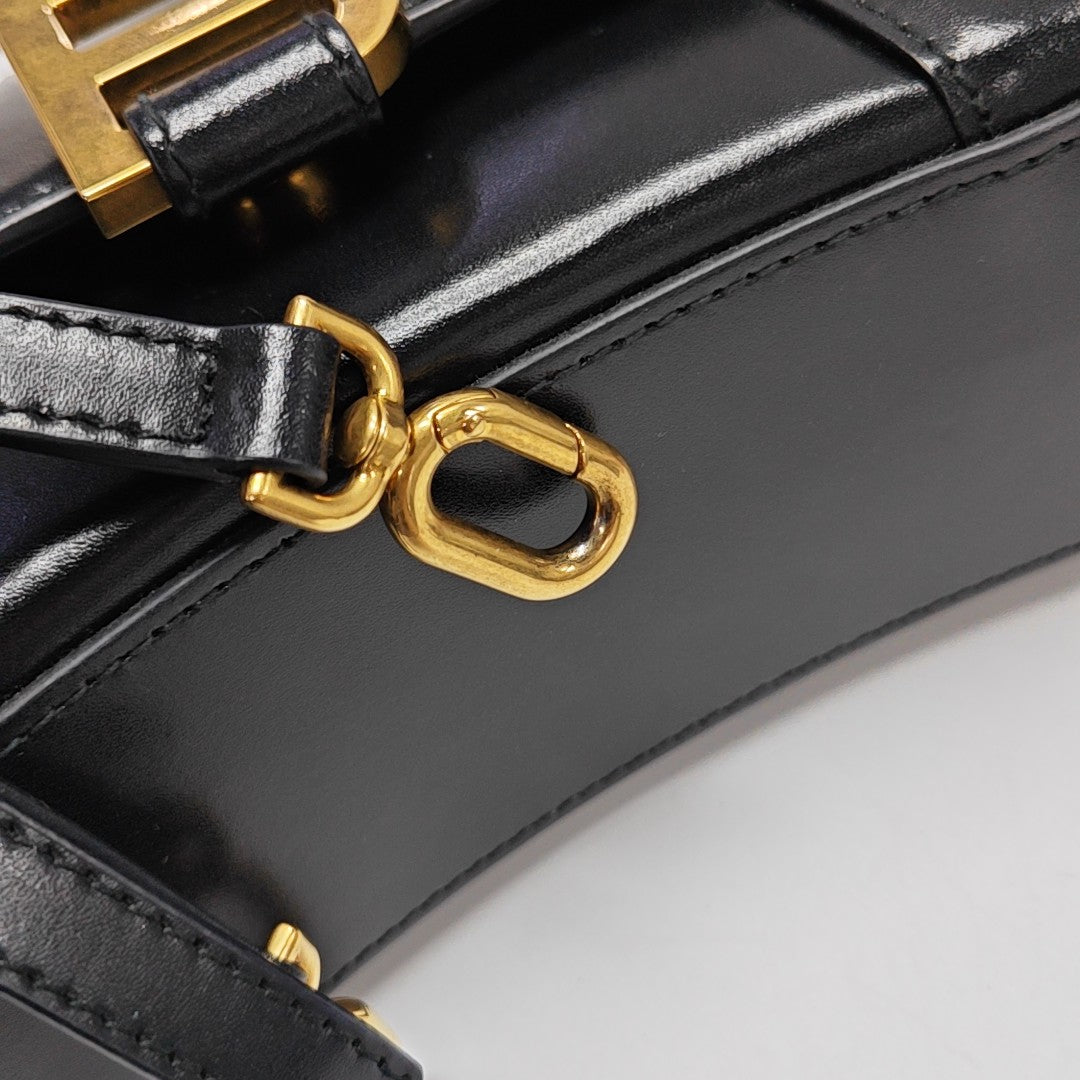 Hourglass XS Calfskin Black